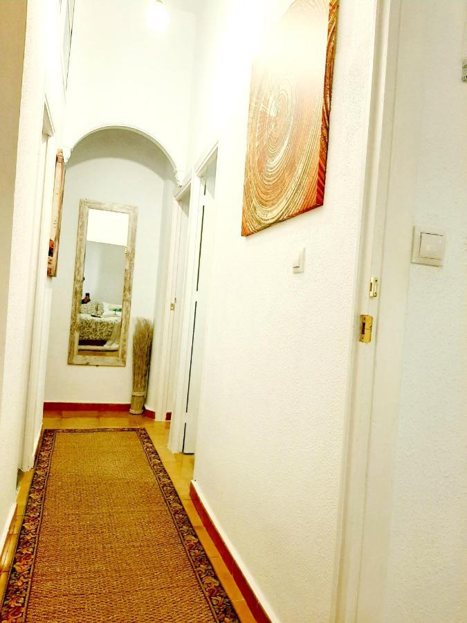 Bohemian & Suites Catedral -Parking Севілья Екстер'єр фото